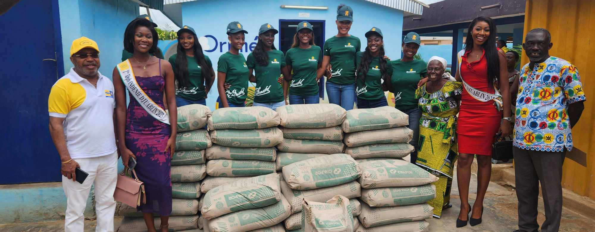 MissCI2024 : Le COMICI offre 2 tonnes de ciment en nature et un don en numéraire  à l’orphelinat Mamie Thérèse d’Abengourou